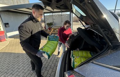 Chargement de pellets de bois chez Ludwiller Alliance Énergies